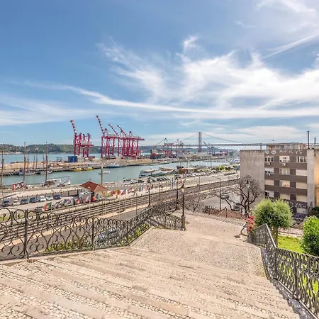Guestready - Practical And In Santos شقة Lisboa